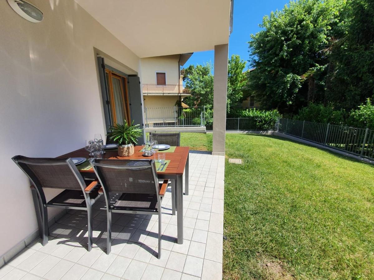 Sirmione Rosselli Apartments エクステリア 写真