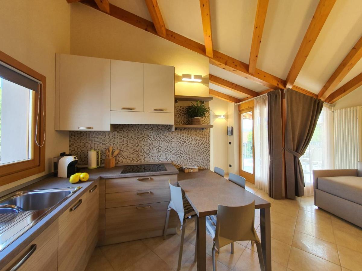 Sirmione Rosselli Apartments エクステリア 写真