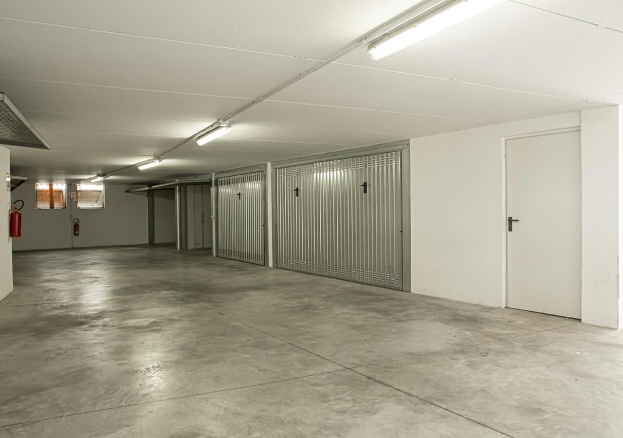 Sirmione Rosselli Apartments エクステリア 写真